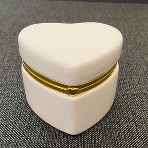 Greenbrier International Heart shaped Pink Porcelain Trinket Box